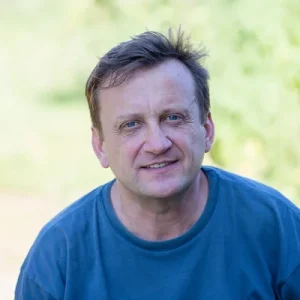 depositphotos_122122650-stock-photo-portrait-of-middle-aged-man